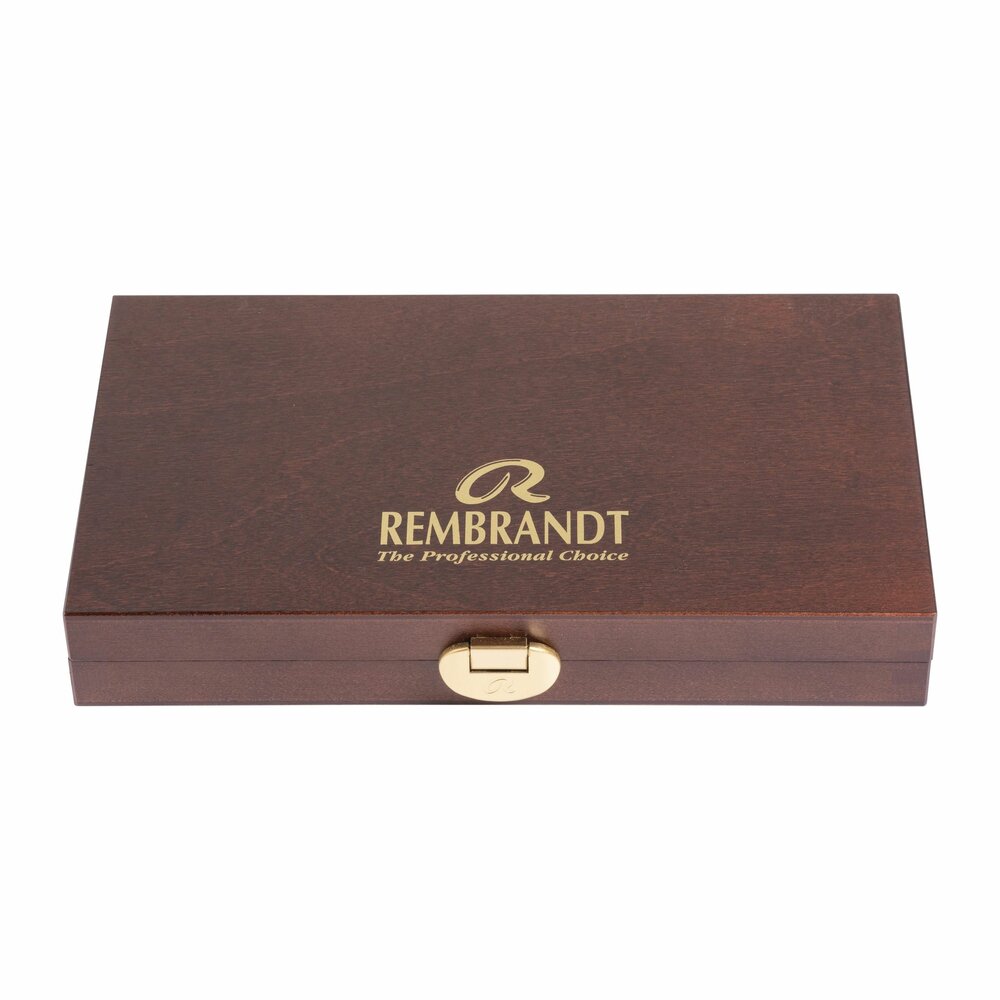 Voorkant van set: 12 x 10 ml tubes + accessoires luxe houten kist Rembrandt Professionele Aquarelverf