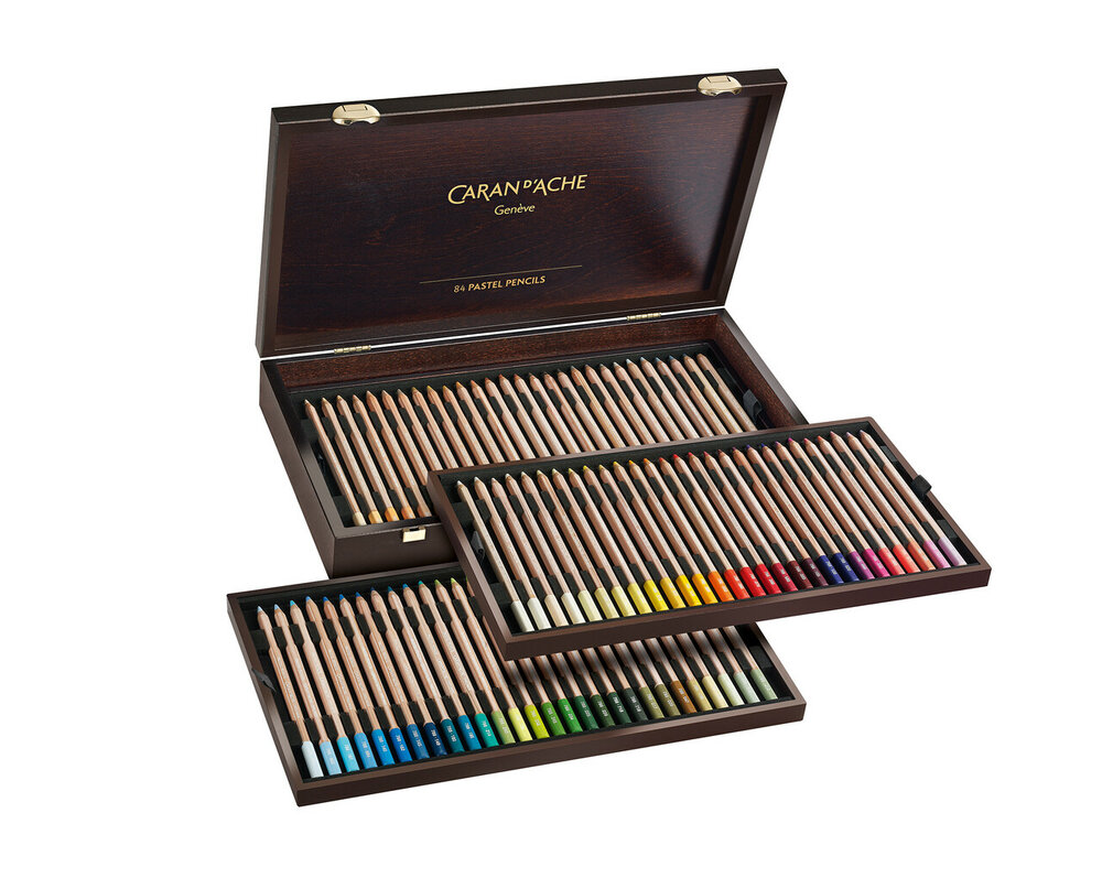 Houten koffer / Wooden Box met 84 potloden Caran d'Ache Pastel Potloden / Pencils Set 484