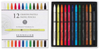 Voorkant van de Sennelier Set D&eacute;couverte verpakking naast een inlay gevuld met 12 basiskleuren hele pastelstiften. N132340.01 