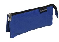 Blauwe, ruimtelijke etui van stevig geweven stof. Bovenop loopt een zwarte rits met een zilverkleurig metalen ritslipje en aan 