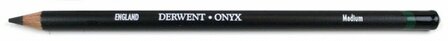Derwent Onyx medium