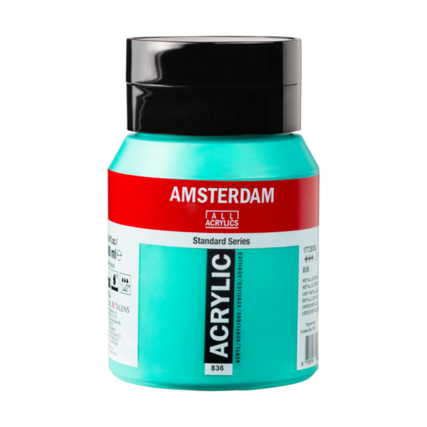 Een vrijstaande, frontale studiofoto van de Amsterdam Standard Series 500ml verfpot met de kleur Metallicgroen (836). De pot he