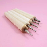 Stipstijl Stippennen met metalen punten Set van 5 pennen Nienke van der Zwan Stipstijl Stippennen met metalen punten Set van 5 pennen Nienke van der Zwan